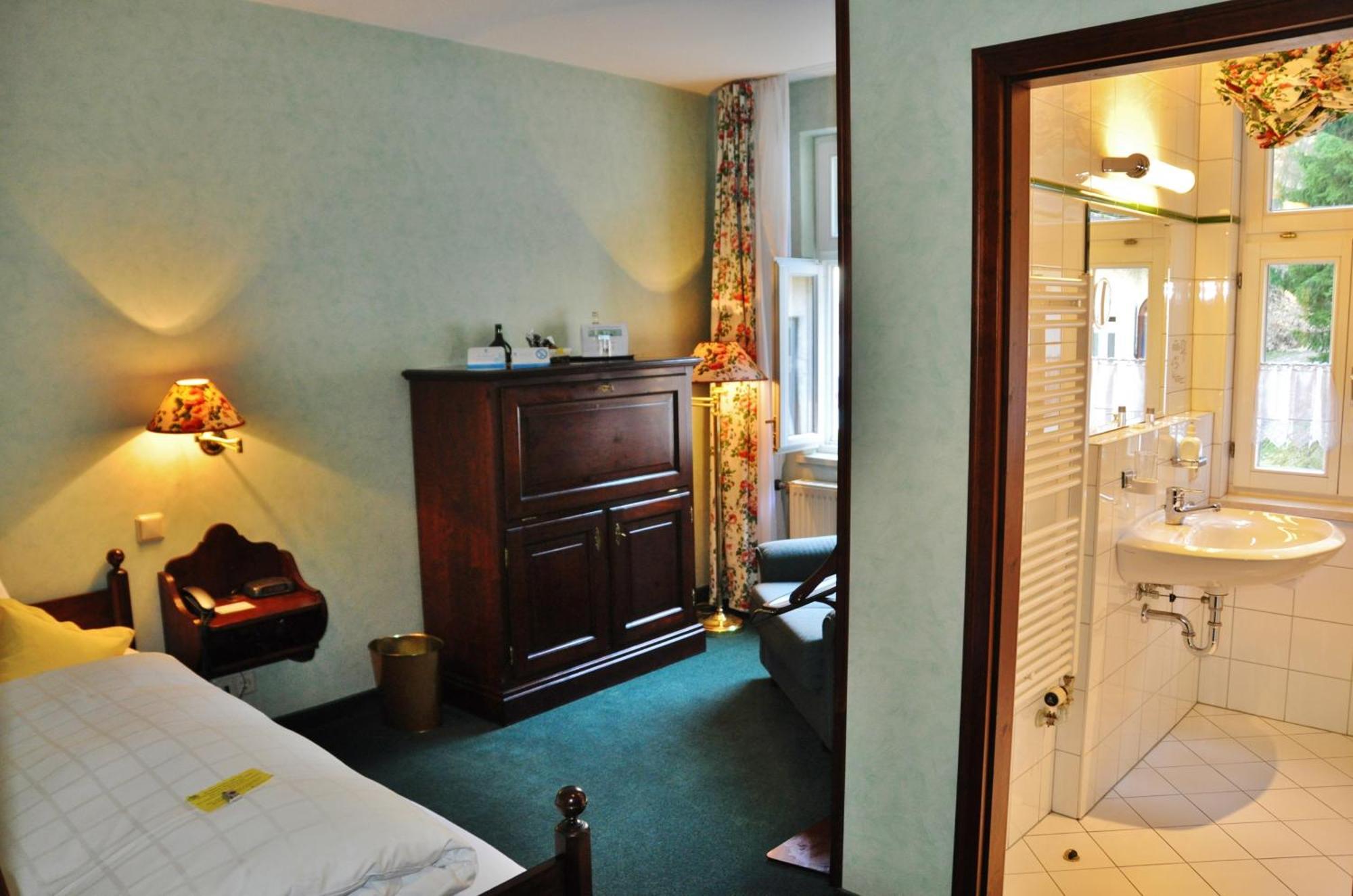 Flair-Hotel Waldfrieden Oberweißbach 객실 사진